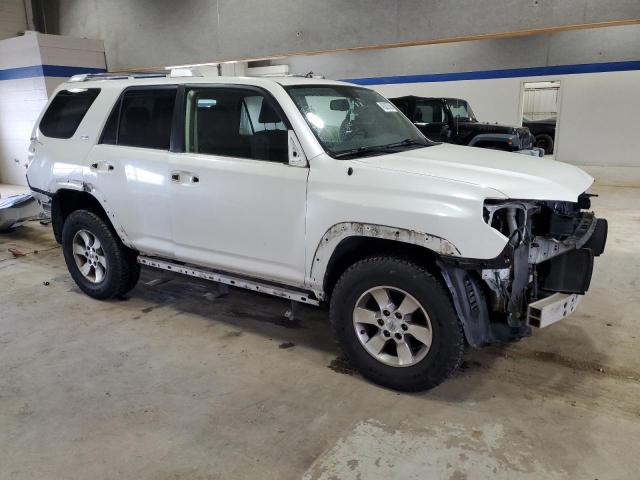 Снимка 4 от търг – 2013 TOYOTA 4RUNNER SR с VIN JTEBU5JR4D5149880