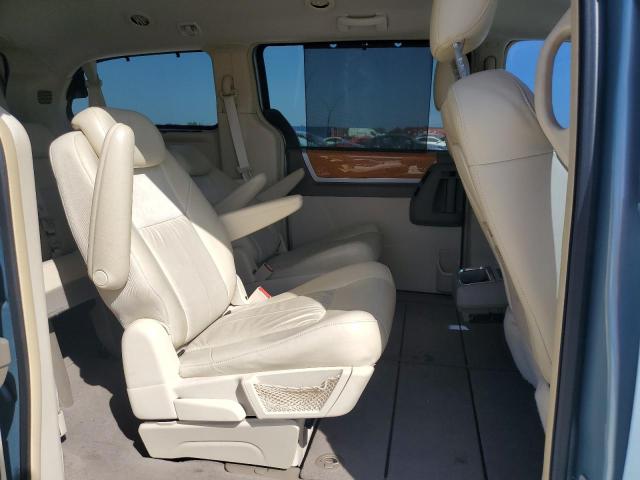 Photo 11 from auction – 2010 CHRYSLER TOWN & COU with VIN 2A4RR6DX2AR253541
