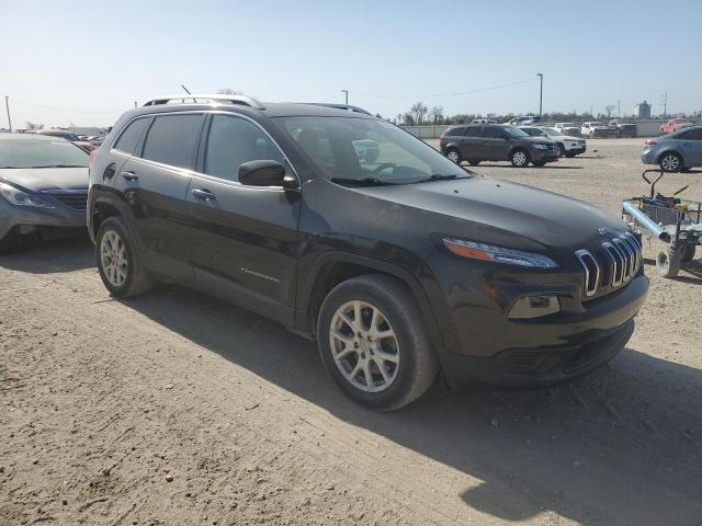 Photo 4 from auction – 2016 JEEP CHEROKEE L with VIN 1C4PJLCB2GW370643