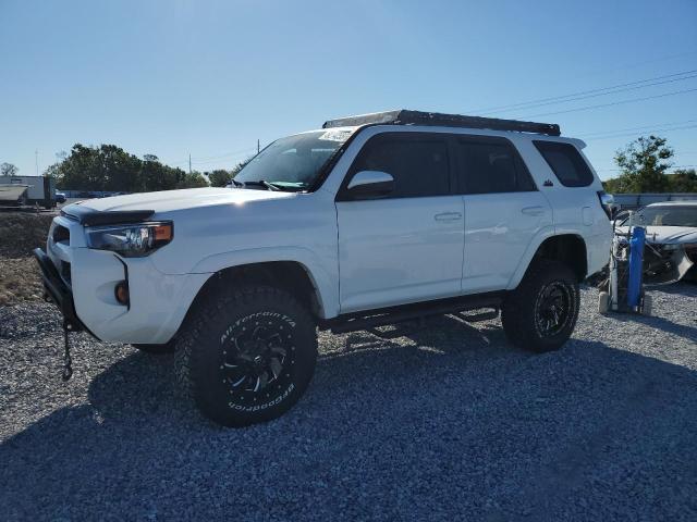 Photo 1 from auction – 2019 TOYOTA 4RUNNER SR with VIN JTEZU5JR7K5196882