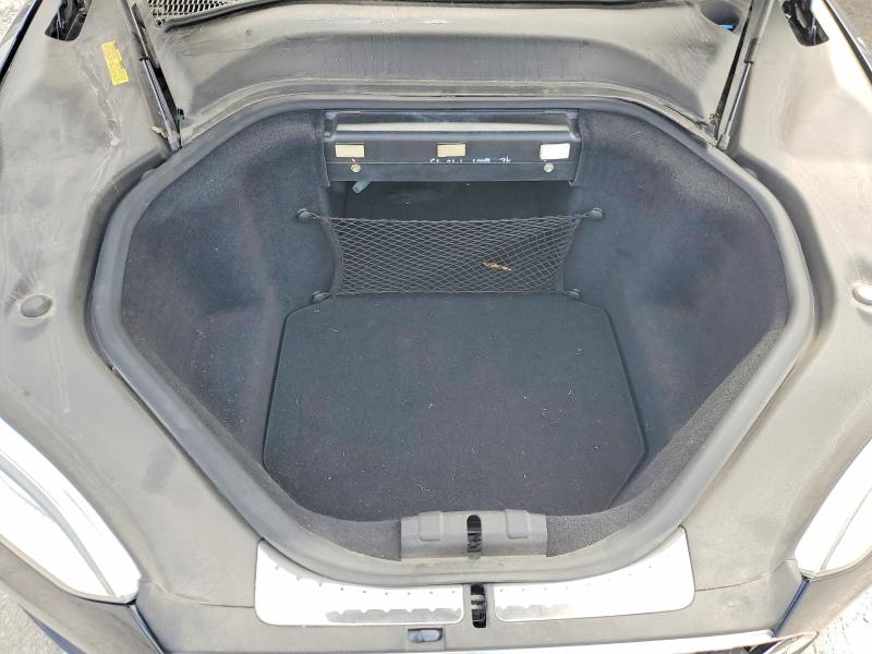 Photo 11 from auction – 2013 TESLA MODEL S with VIN 5YJSA1CG8DFP04863
