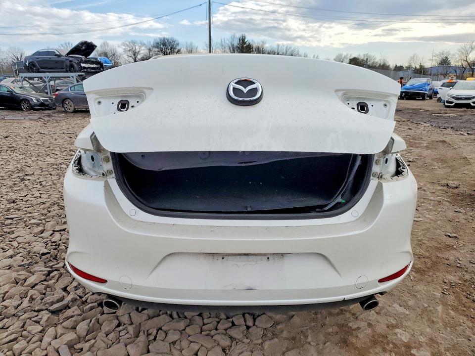Photo 6 from auction – 2022 MAZDA 3 with VIN 3MZBPABL3NM300134