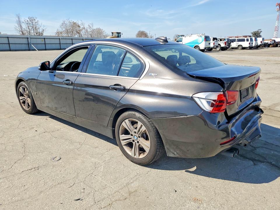 Photo 2 from auction – 2017 BMW 330E with VIN WBA8E1C31HA156678