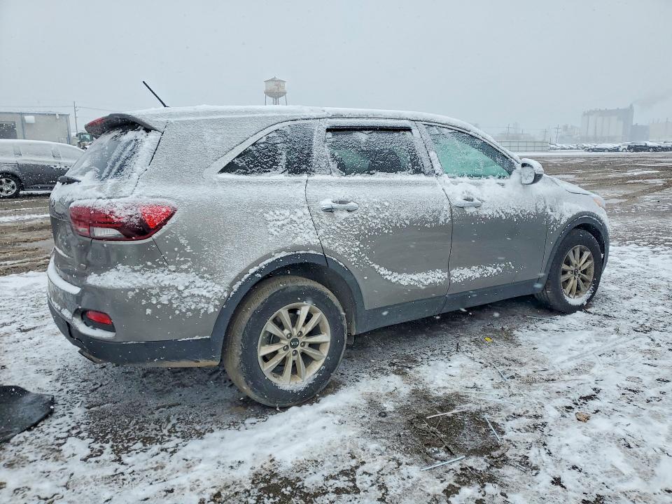 Photo 3 from auction – 2019 KIA SORENTO with VIN 5XYPG4A34KG556514