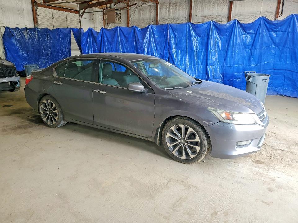 Photo 4 from auction – 2014 HONDA ACCORD with VIN 1HGCR2F56EA115755