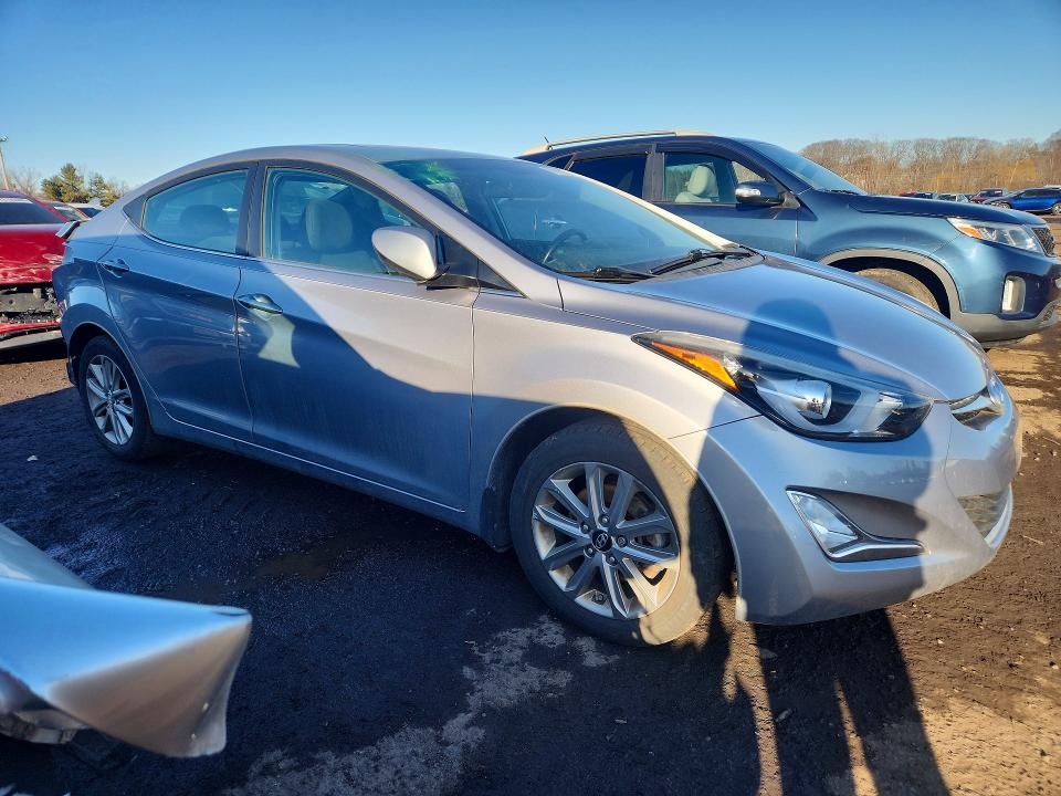Photo 4 from auction – 2015 HYUNDAI ELANTRA with VIN 5NPDH4AE4FH617215