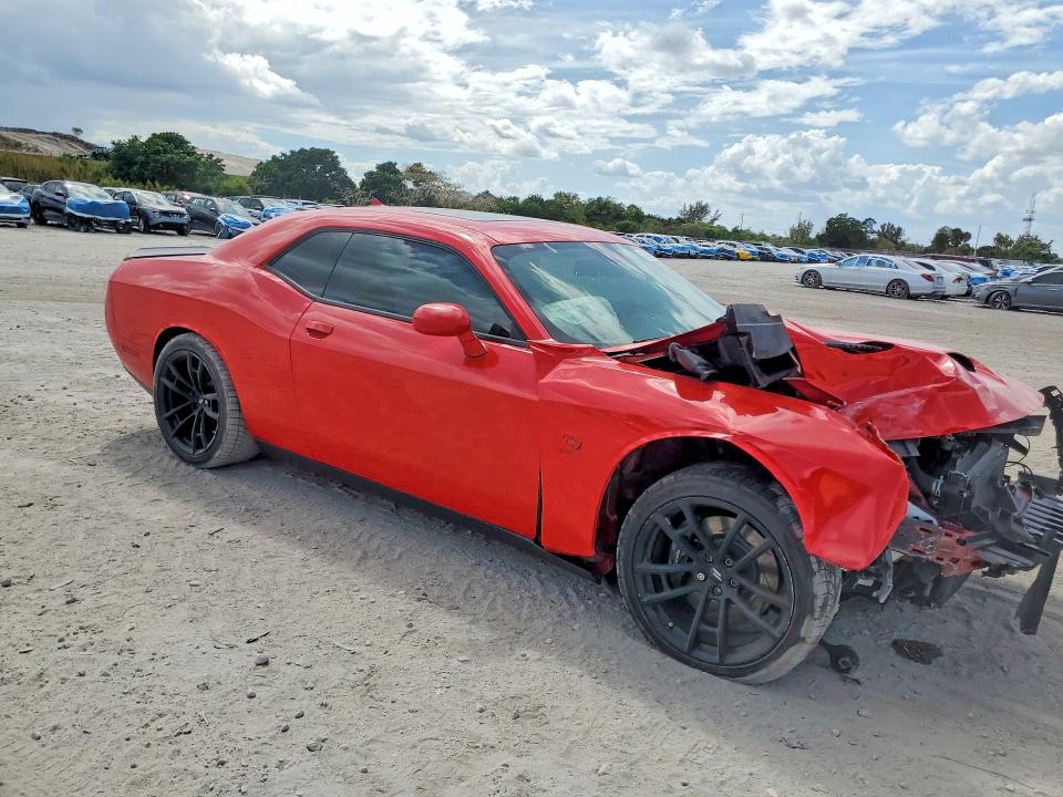 Photo 4 from auction – 2021 DODGE CHALLENGER with VIN 2C3CDZFJ0MH680851