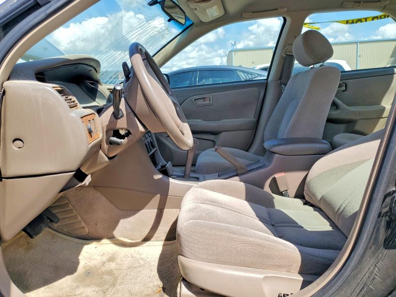 Photo 7 from auction – 2001 TOYOTA CAMRY with VIN 4T1BG22K51U048243