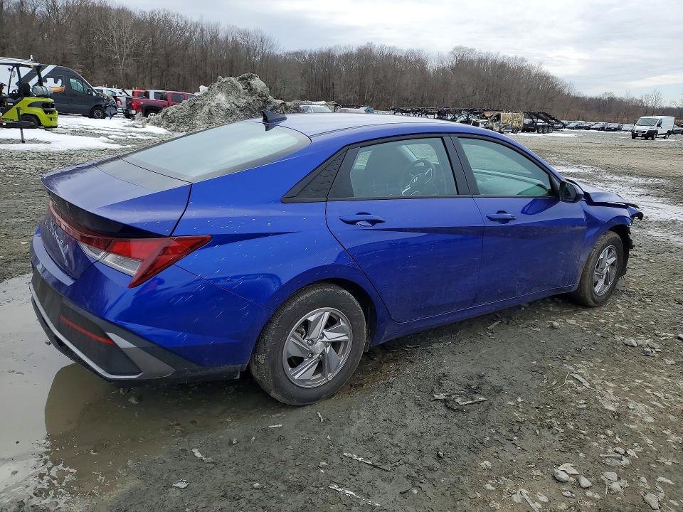 Снимка 3 от търг – 2025 HYUNDAI ELANTRA с VIN KMHLL4DG7SU856664