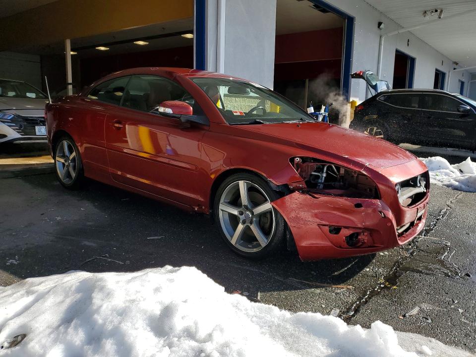 Photo 4 from auction – 2011 VOLVO C70 with VIN YV1672MC8BJ109660