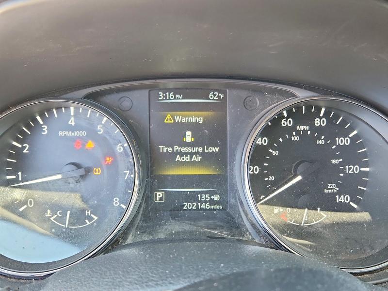 Photo 9 from auction – 2017 NISSAN ROGUE with VIN 5N1AT2MV2HC880573