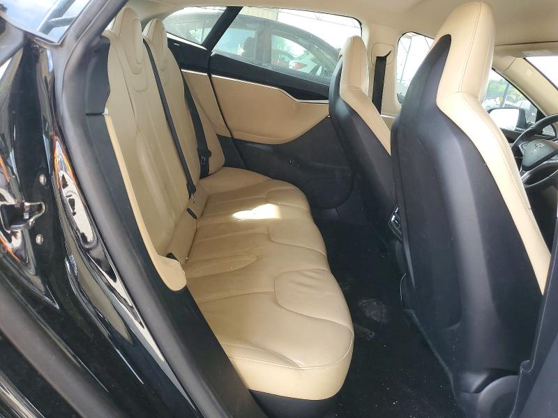 Photo 10 from auction – 2013 TESLA MODEL S with VIN 5YJSA1AG8DFP07619