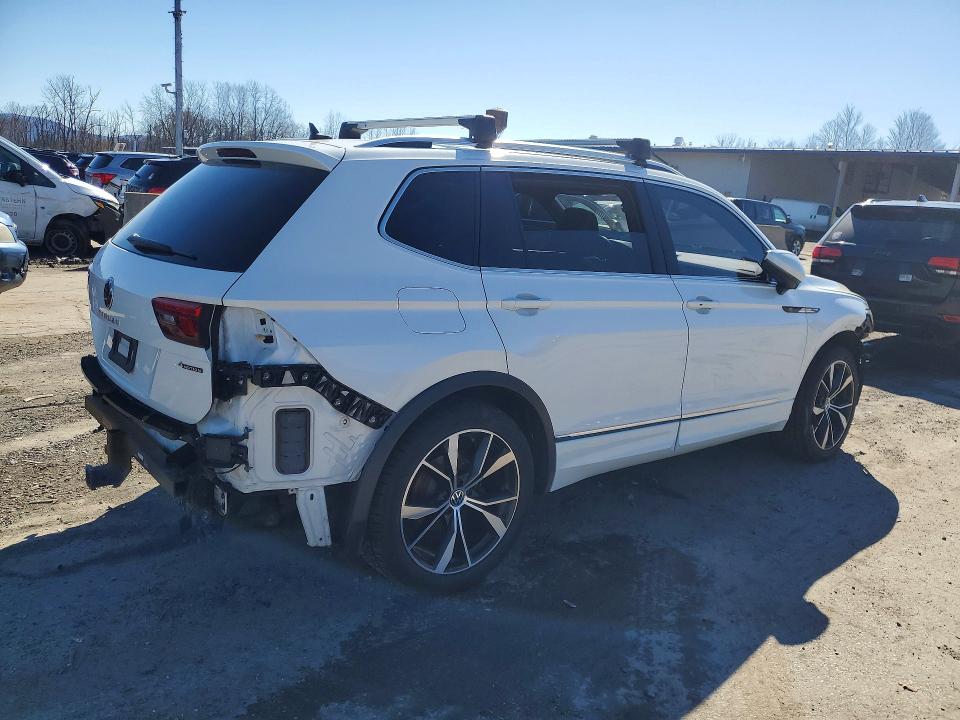 Снимка 3 от търг – 2022 VOLKSWAGEN TIGUAN с VIN 3VV4B7AX0NM153208
