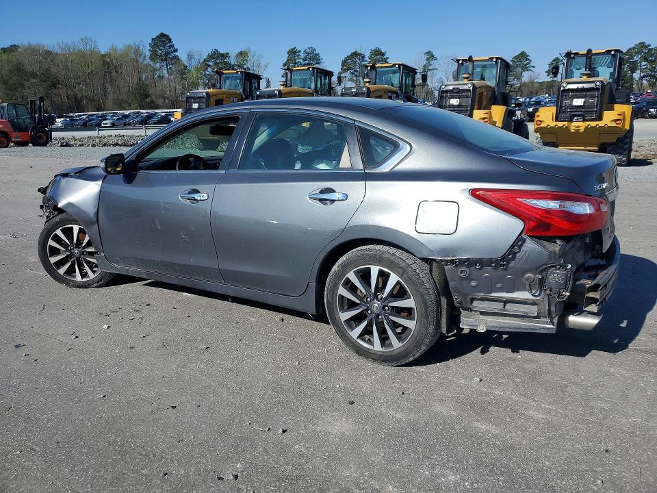 Photo 2 from auction – 2017 NISSAN ALTIMA with VIN 1N4AL3AP3HC229202