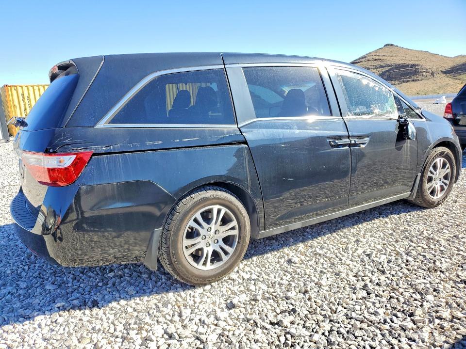 Photo 3 from auction – 2013 HONDA ODYSSEY with VIN 5FNRL5H66DB069643