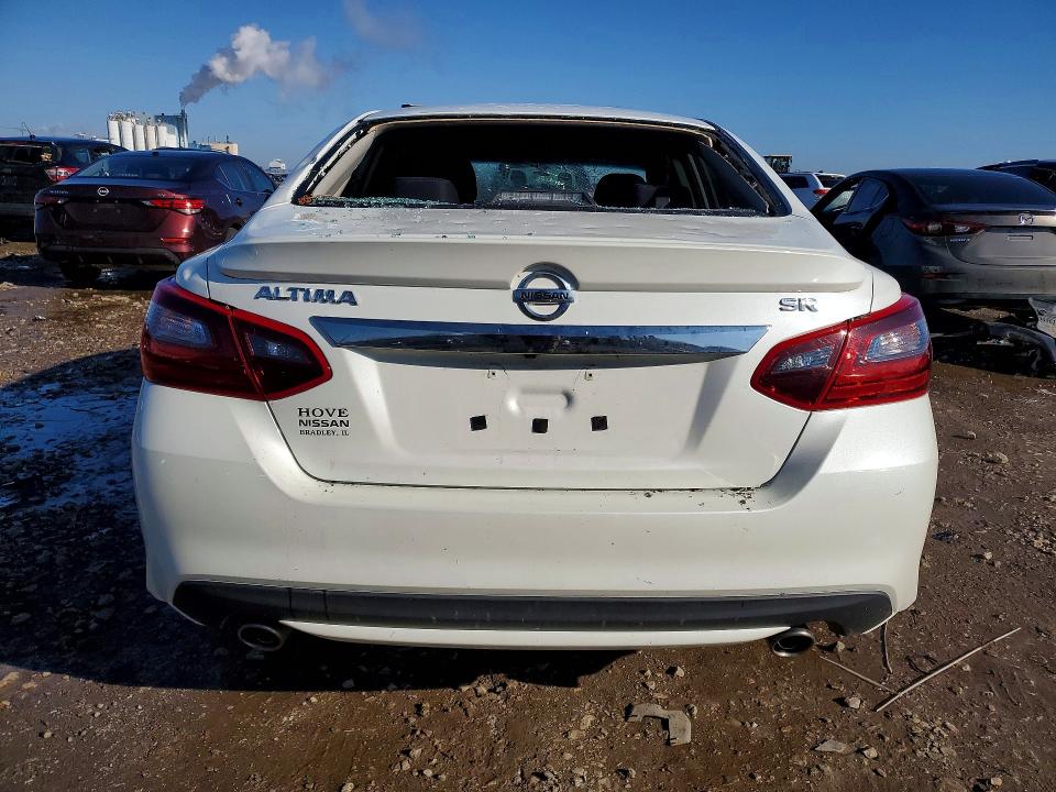 Photo 6 from auction – 2017 NISSAN ALTIMA with VIN 1N4AL3AP5HC133443