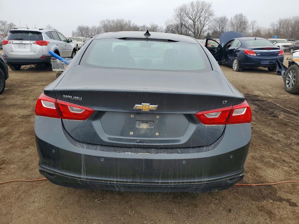 Photo 6 from auction – 2017 CHEVROLET MALIBU with VIN 1G1ZE5ST4HF215167