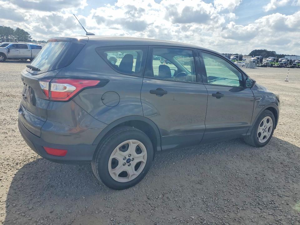 Photo 3 from auction – 2018 FORD ESCAPE with VIN 1FMCU0F77JUB58508