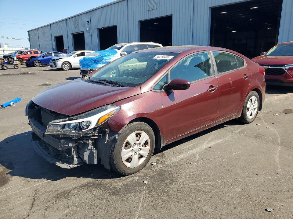 KIA FORTE 2017 with VIN 3KPFK4A77HE110750 - Photo from auction