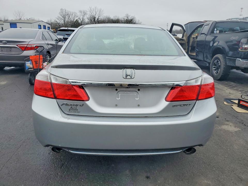 Photo 6 from auction – 2014 HONDA ACCORD with VIN 1HGCR2F58EA063027