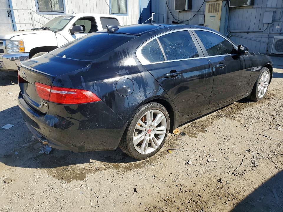Photo 3 from auction – 2019 JAGUAR XE with VIN SAJAS4FX0KCP52732