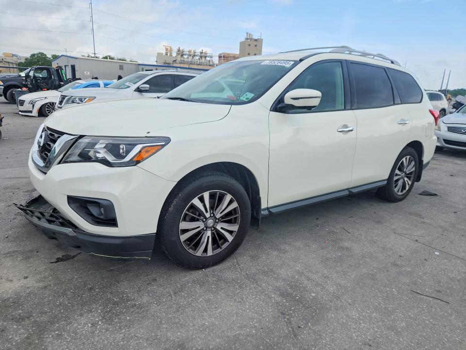 NISSAN PATHFINDER 2017 with VIN 5N1DR2MN3HC608366 - Photo from auction