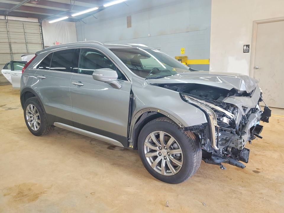 Photo 4 from auction – 2023 CADILLAC XT4 with VIN 1GYFZDR43PF174921