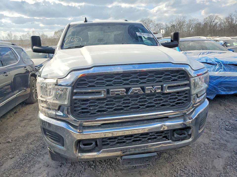 Photo 5 from auction – 2019 RAM 2500 with VIN 3C6UR5HJ5KG565951
