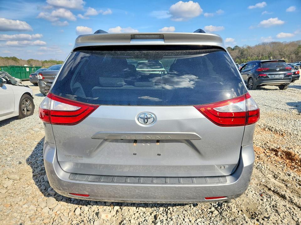 Photo 6 from auction – 2015 TOYOTA SIENNA with VIN 5TDKK3DC7FS607060