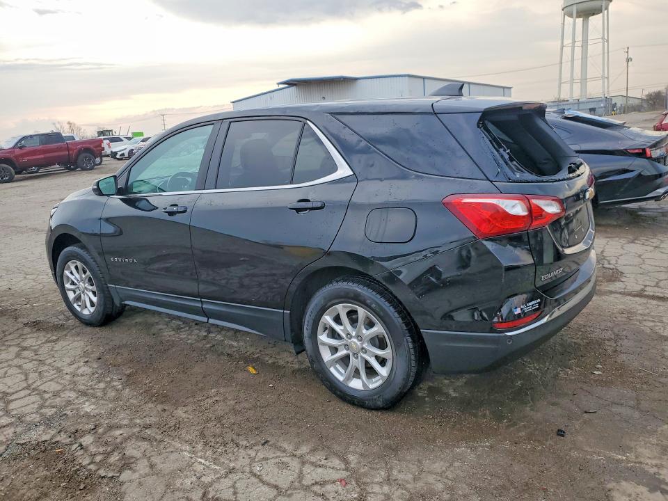 Photo 2 from auction – 2021 CHEVROLET EQUINOX with VIN 2GNAXUEV7M6143057