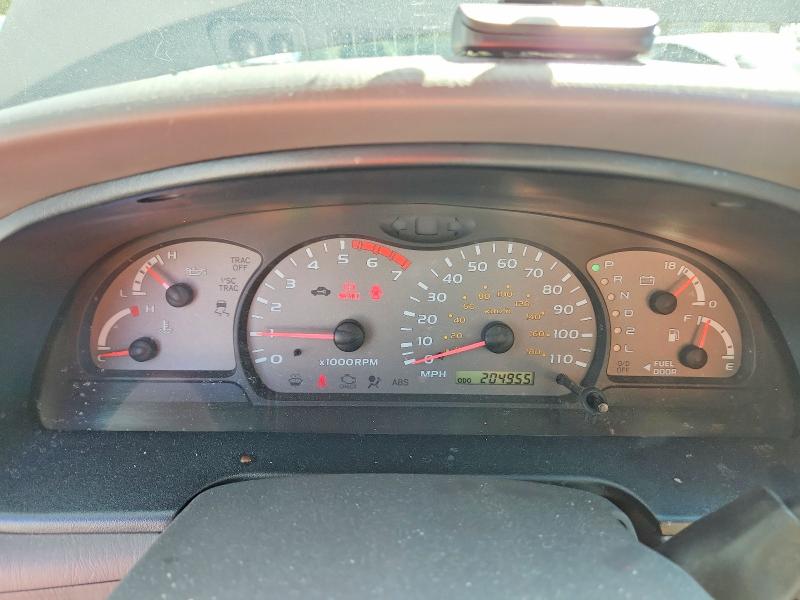 Photo 9 from auction – 2002 TOYOTA SEQUOIA with VIN 5TDZT38A32S060982