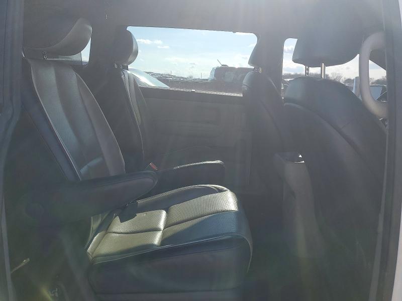 Photo 11 from auction – 2017 KIA SEDONA with VIN KNDMB5C13H6238432
