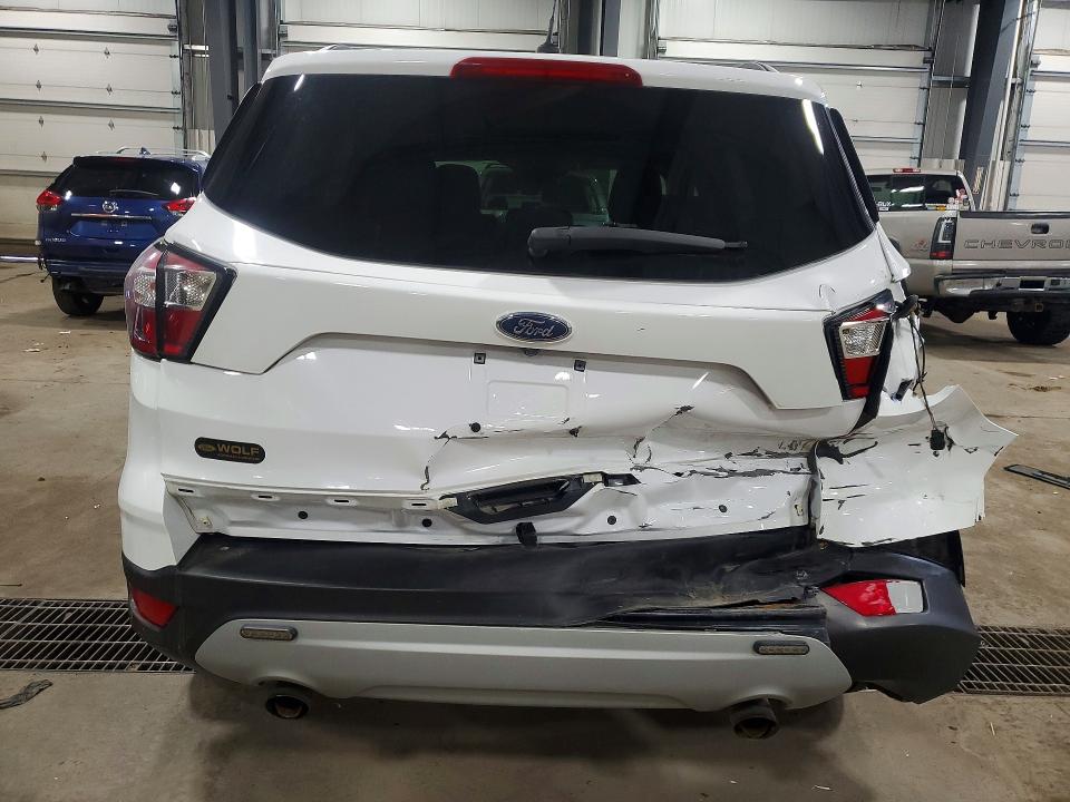 Photo 6 from auction – 2018 FORD ESCAPE with VIN 1FMCU0GD1JUB75227