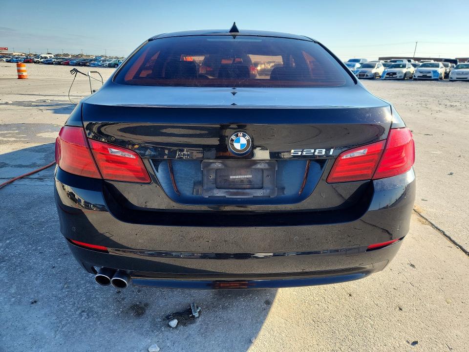 Photo 6 from auction – 2011 BMW 528 with VIN WBAFR1C52BC738328
