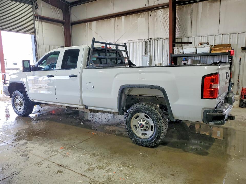 Photo 2 from auction – 2017 GMC SIERRA with VIN 1GT22REG8HZ273448