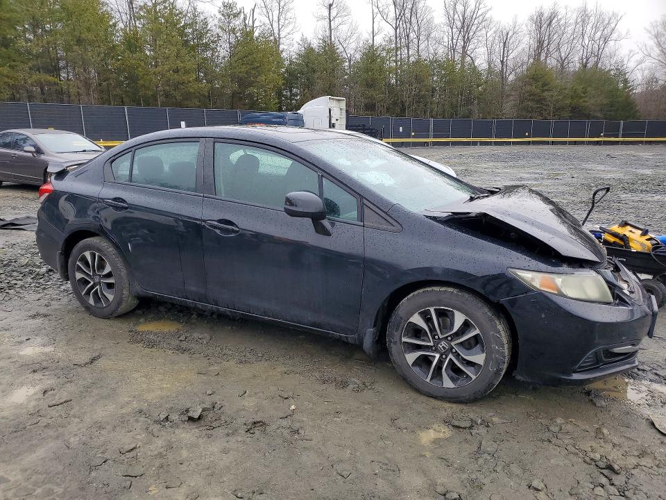Photo 4 from auction – 2013 HONDA CIVIC with VIN 19XFB2F82DE075700