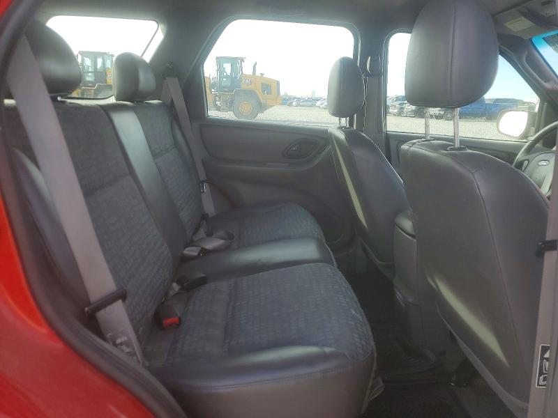 Photo 11 from auction – 2002 FORD ESCAPE with VIN 1FMYU01162KD84030