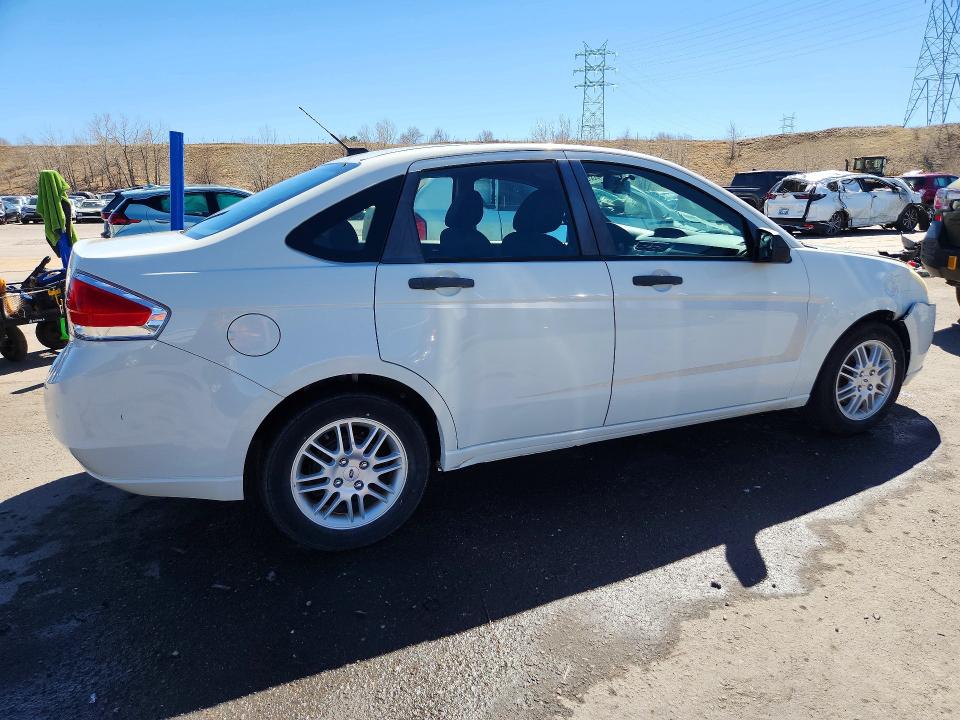 Foto 3 de la subasta – 2010 FORD FOCUS con VIN 1FAHP3FN8AW228965