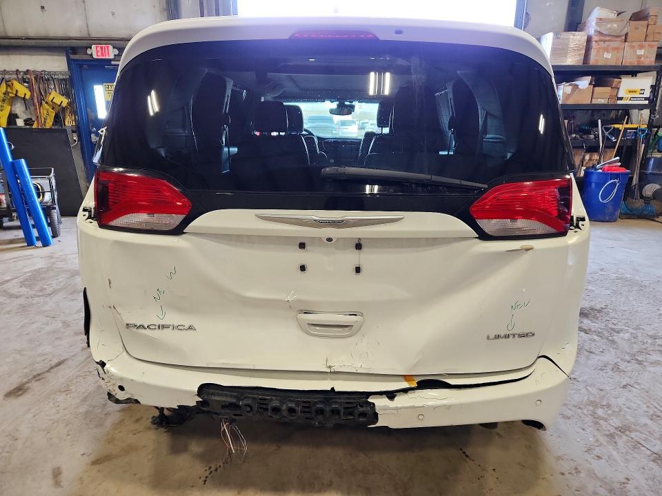 Photo 6 from auction – 2017 CHRYSLER PACIFICA with VIN 2C4RC1GG5HR551260