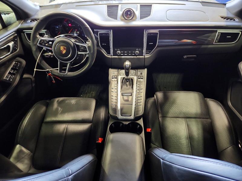 Photo 8 from auction – 2018 PORSCHE MACAN with VIN WP1AG2A50JLB60013