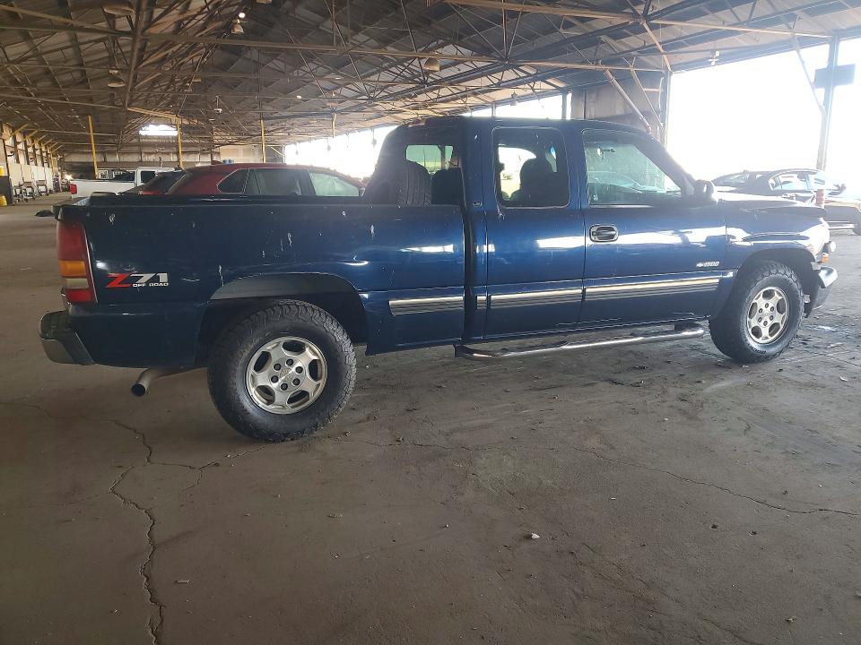 Photo 3 from auction – 2000 CHEVROLET SILVERADO with VIN 2GCEK19T2Y1383894