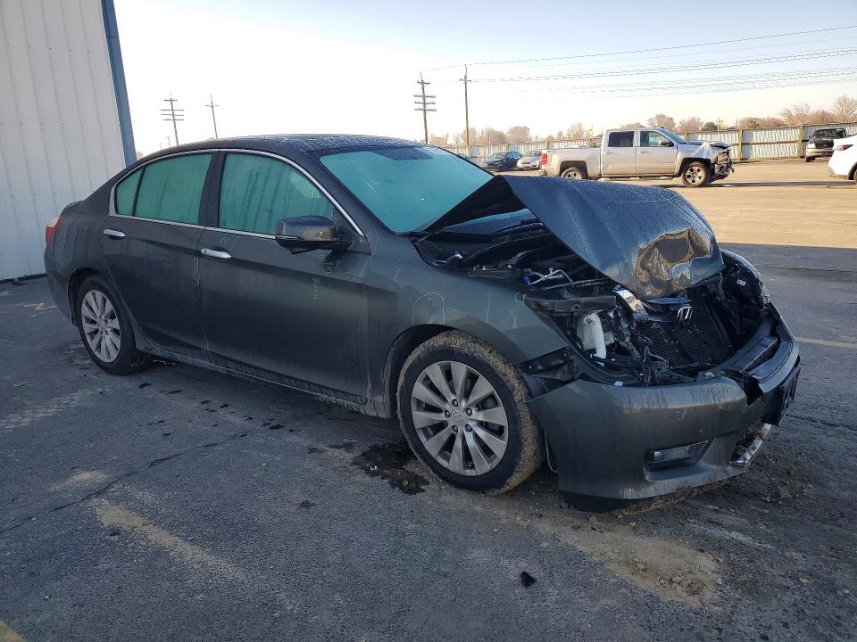Photo 4 from auction – 2014 HONDA ACCORD with VIN 1HGCR2F7XEA108552