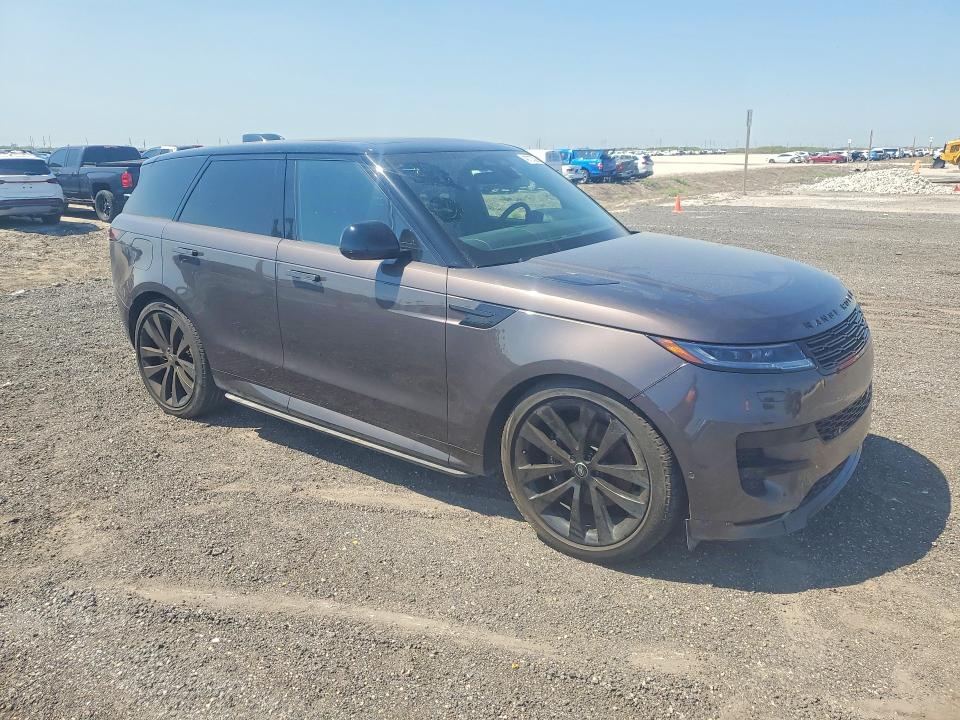 Снимка 4 от търг – 2024 LAND ROVER RANGE RVR с VIN SAL1L9FU4RA177290