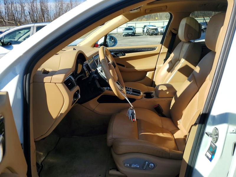 Photo 7 from auction – 2017 PORSCHE MACAN with VIN WP1AB2A50HLB20183