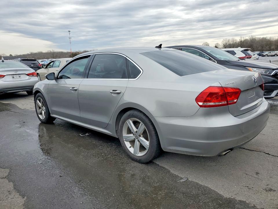 Photo 2 from auction – 2012 VOLKSWAGEN PASSAT with VIN 1VWBP7A36CC087473