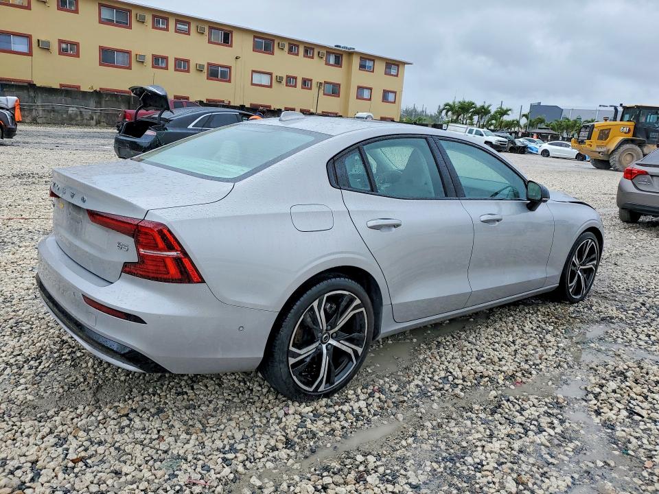 Photo 3 from auction – 2024 VOLVO S60 with VIN 7JRL12FL4RG310147