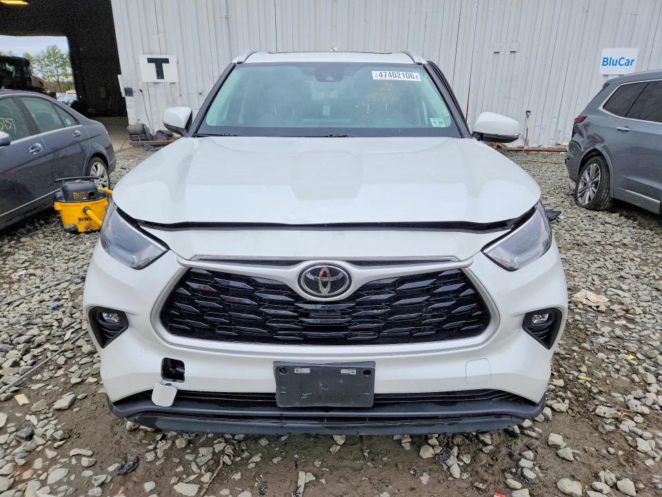 Photo 5 from auction – 2023 TOYOTA HIGHLANDER with VIN 5TDKDRBH1PS007261