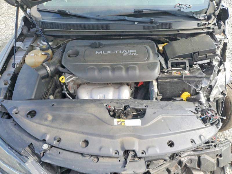 Photo 11 from auction – 2017 CHRYSLER 200 with VIN 1C3CCCAB6HN502519