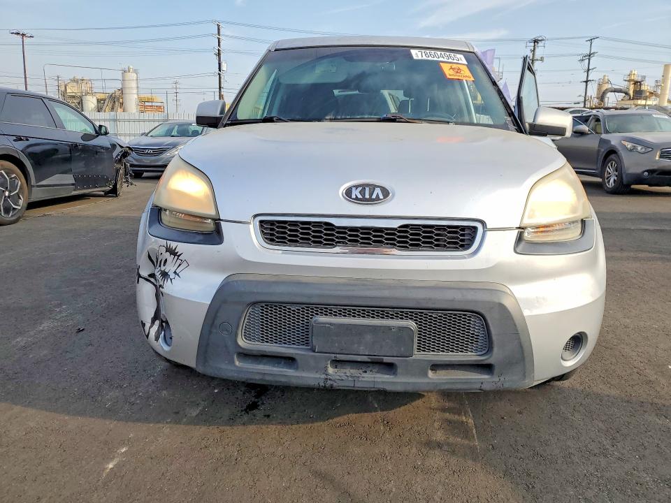 Photo 5 from auction – 2011 KIA SOUL with VIN KNDJT2A24B7283519