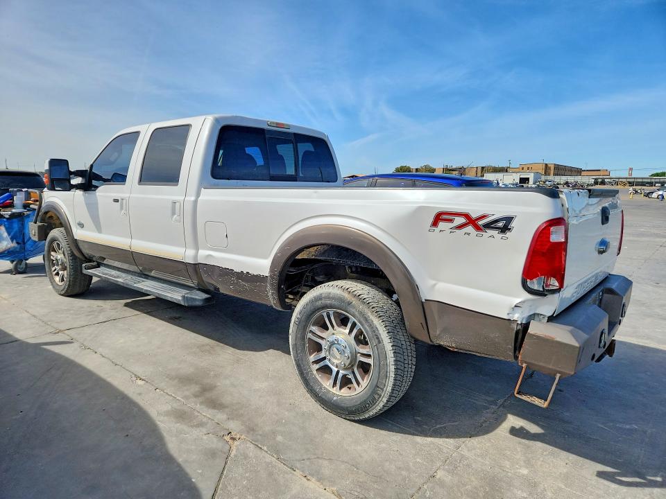 Photo 2 from auction – 2015 FORD F350 with VIN 1FT8W3BTXFEC88356